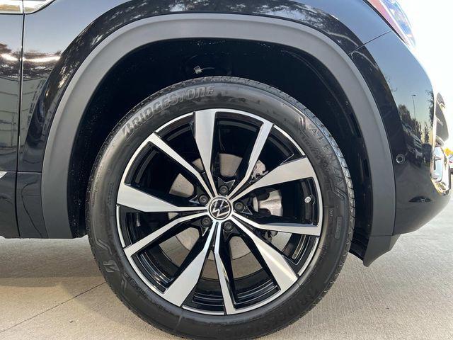 new 2026 Volkswagen Atlas car, priced at $54,579