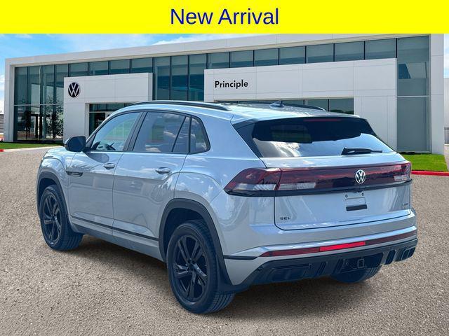 new 2026 Volkswagen Atlas Cross Sport car, priced at $52,871