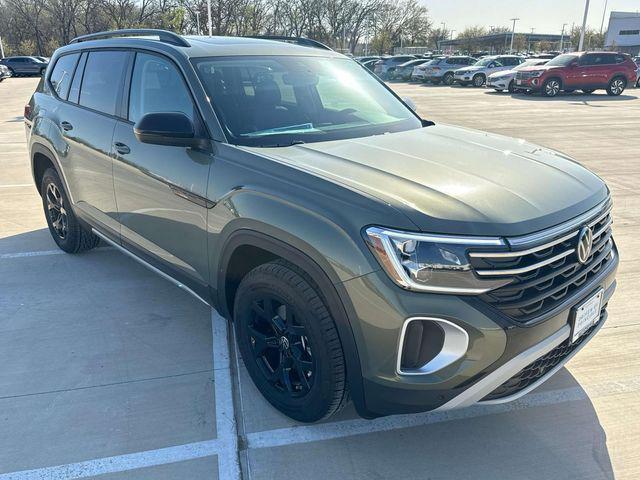 new 2025 Volkswagen Atlas car, priced at $46,225