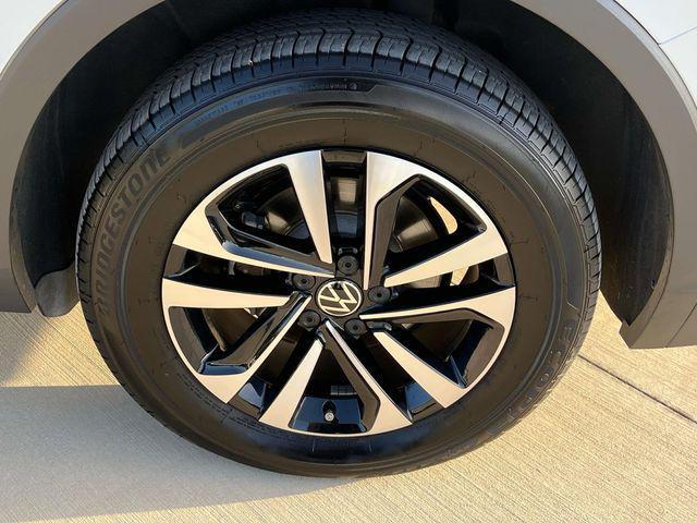 new 2024 Volkswagen Tiguan car, priced at $25,638