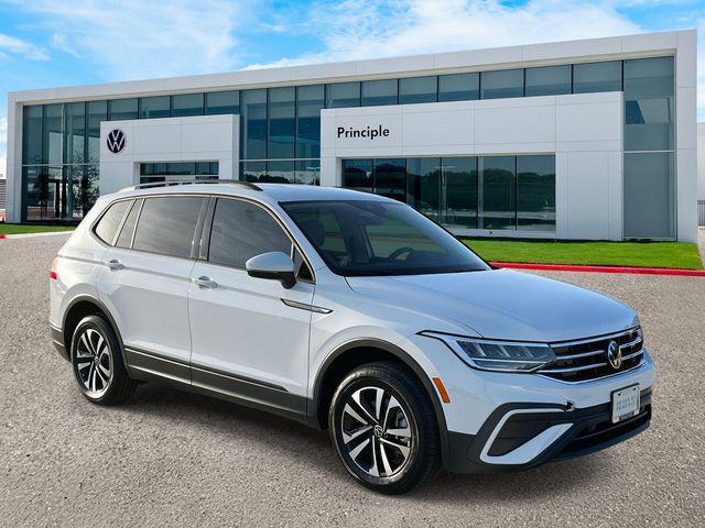 new 2024 Volkswagen Tiguan car, priced at $25,638