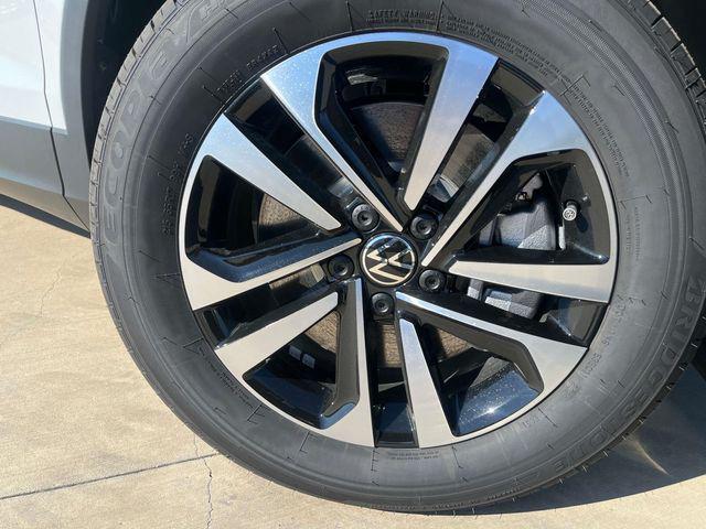 new 2024 Volkswagen Tiguan car, priced at $24,138