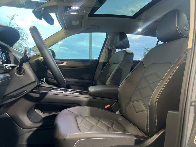 new 2026 Volkswagen Atlas car, priced at $45,260