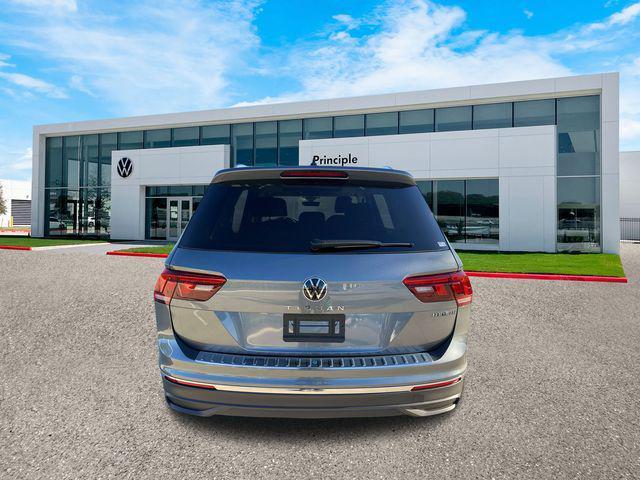 new 2024 Volkswagen Tiguan car, priced at $32,418