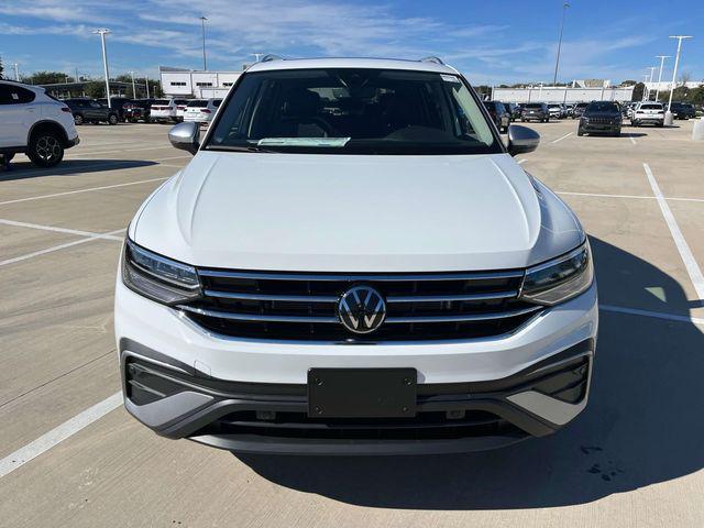 new 2024 Volkswagen Tiguan car, priced at $32,418