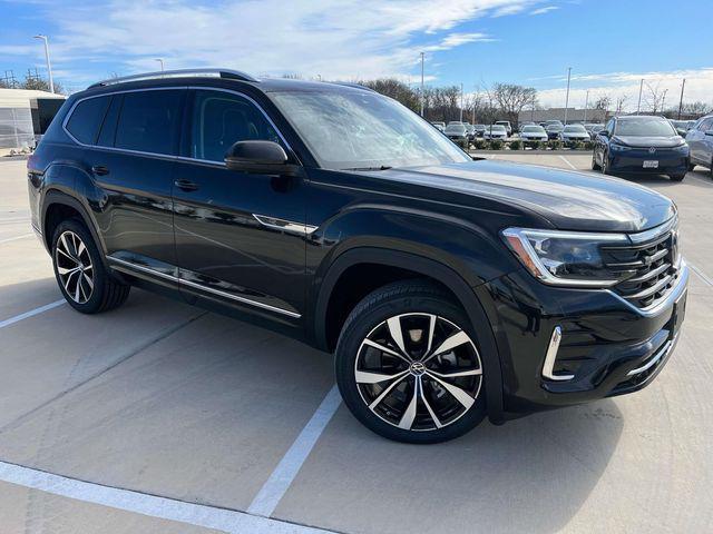 new 2025 Volkswagen Atlas car, priced at $51,911