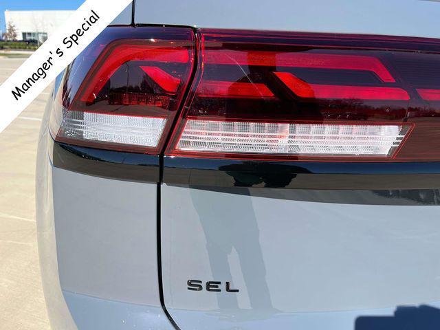 new 2025 Volkswagen Atlas Cross Sport car, priced at $49,668