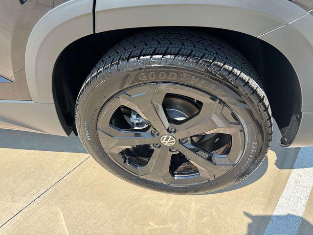 new 2025 Volkswagen Taos car, priced at $34,214