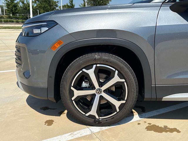 new 2025 Volkswagen Tiguan car, priced at $33,216