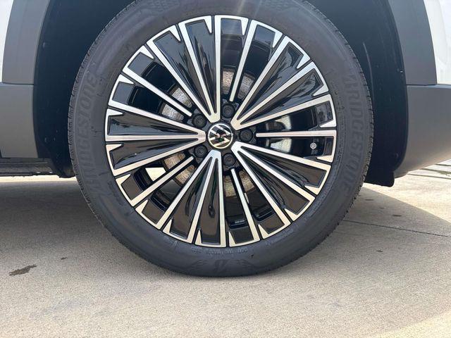 new 2025 Volkswagen Taos car, priced at $27,740