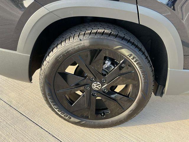 new 2025 Volkswagen Taos car, priced at $31,428