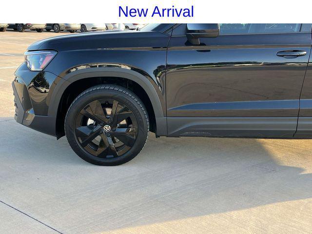 new 2025 Volkswagen Taos car, priced at $32,638