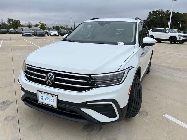 new 2024 Volkswagen Tiguan car, priced at $27,024