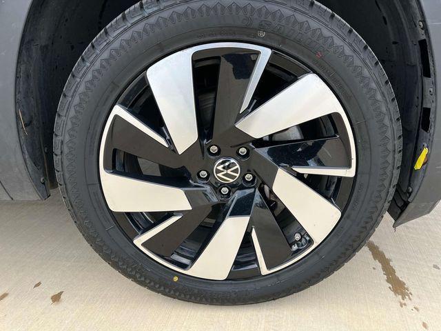 used 2024 Volkswagen Atlas Cross Sport car, priced at $32,496