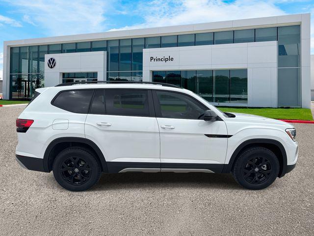 new 2025 Volkswagen Atlas car, priced at $45,038