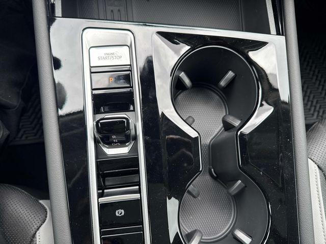 new 2025 Volkswagen Atlas car, priced at $45,038