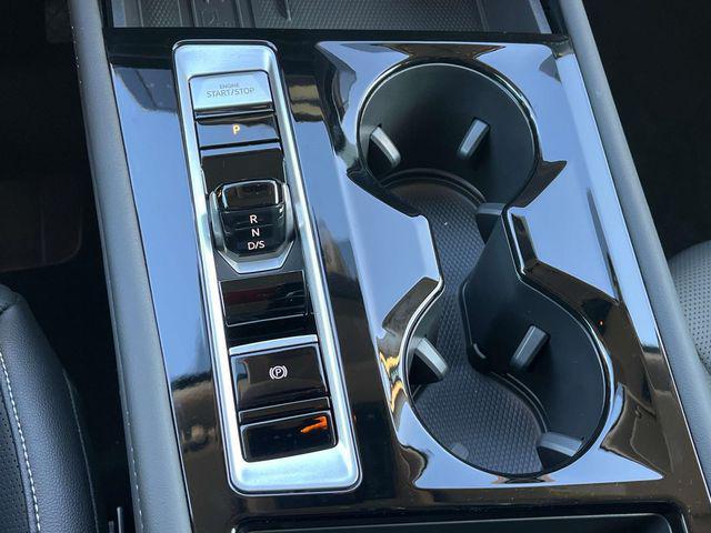 new 2025 Volkswagen Atlas car, priced at $47,303