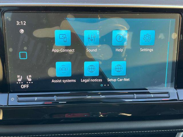 new 2025 Volkswagen Atlas car, priced at $47,303