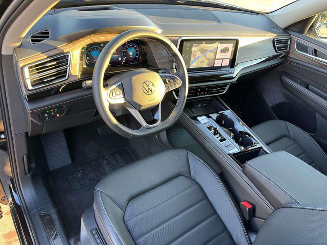 new 2025 Volkswagen Atlas car, priced at $47,303