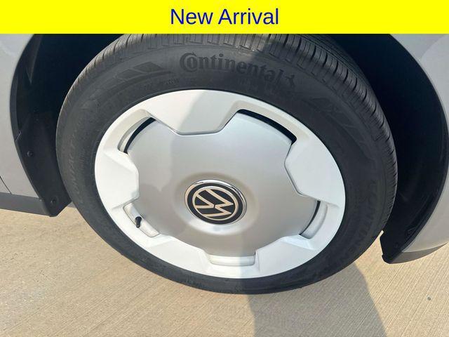 new 2025 Volkswagen ID. Buzz car, priced at $63,633