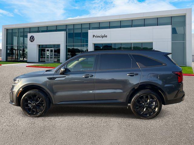 used 2023 Kia Sorento car, priced at $32,910