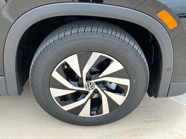 new 2025 Volkswagen Tiguan car, priced at $30,571