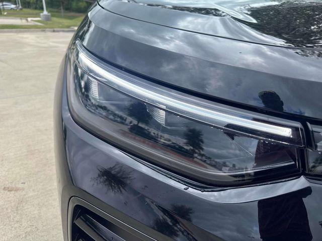 new 2025 Volkswagen Tiguan car, priced at $36,296