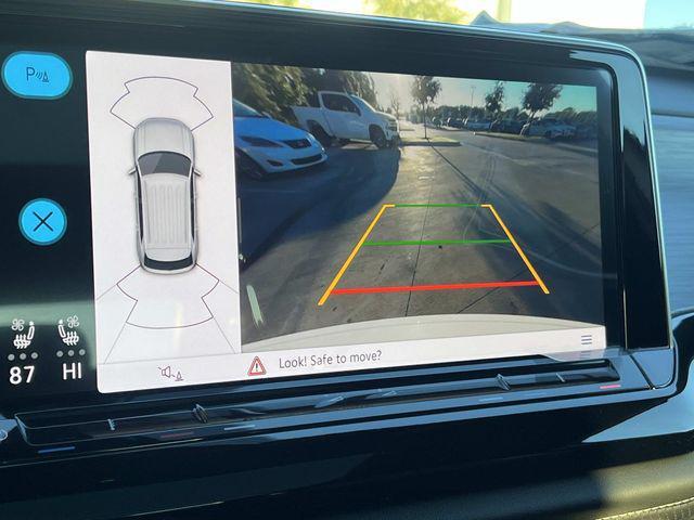 new 2026 Volkswagen Atlas Cross Sport car, priced at $43,996