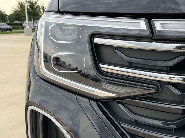 new 2025 Volkswagen Atlas car, priced at $45,258