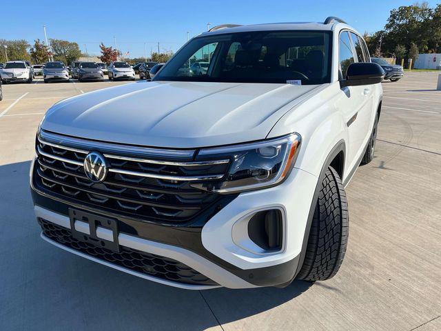 new 2025 Volkswagen Atlas car, priced at $45,404