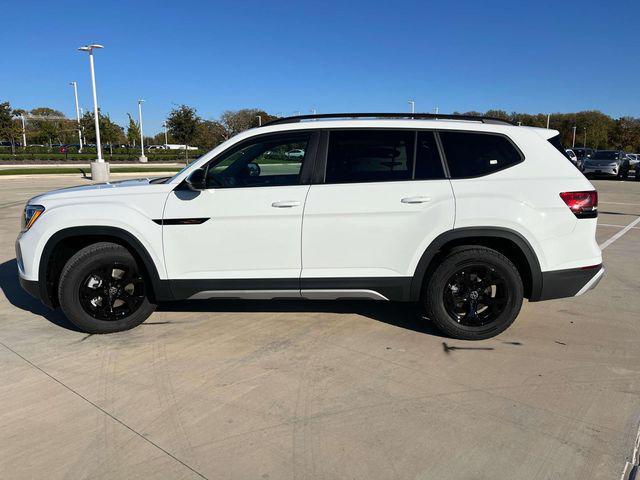 new 2025 Volkswagen Atlas car, priced at $45,404