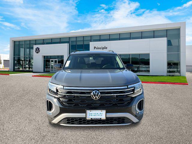 new 2025 Volkswagen Atlas car, priced at $46,680