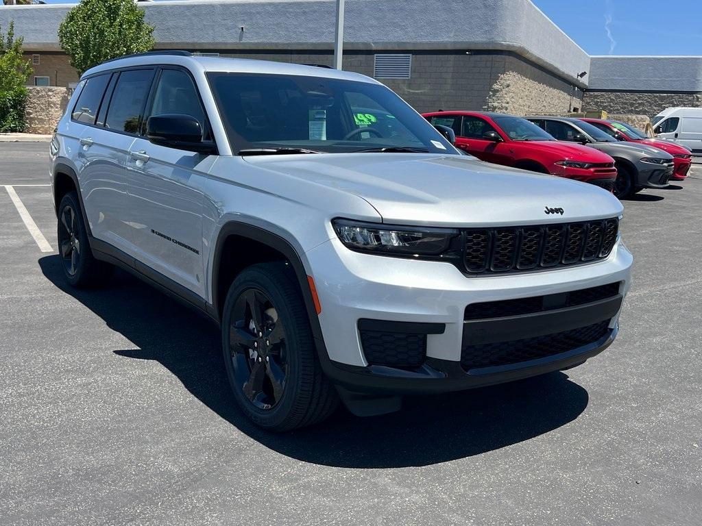new 2025 Jeep Grand Cherokee L car, priced at $45,217