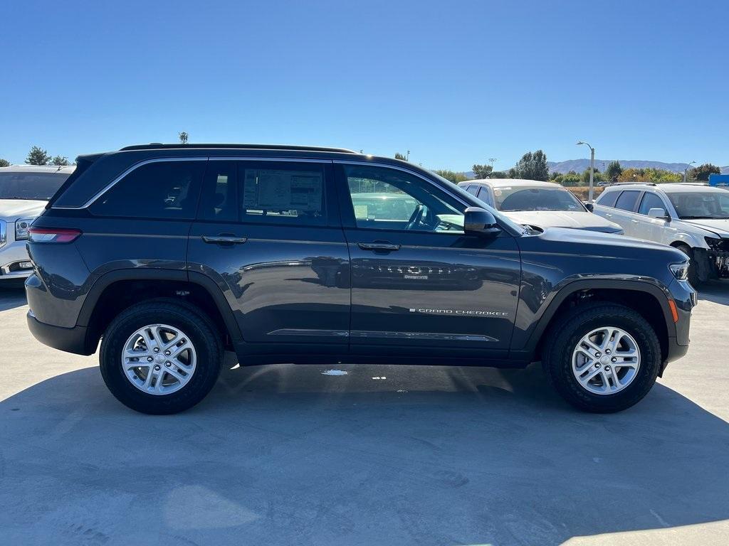 new 2025 Jeep Grand Cherokee car, priced at $34,175