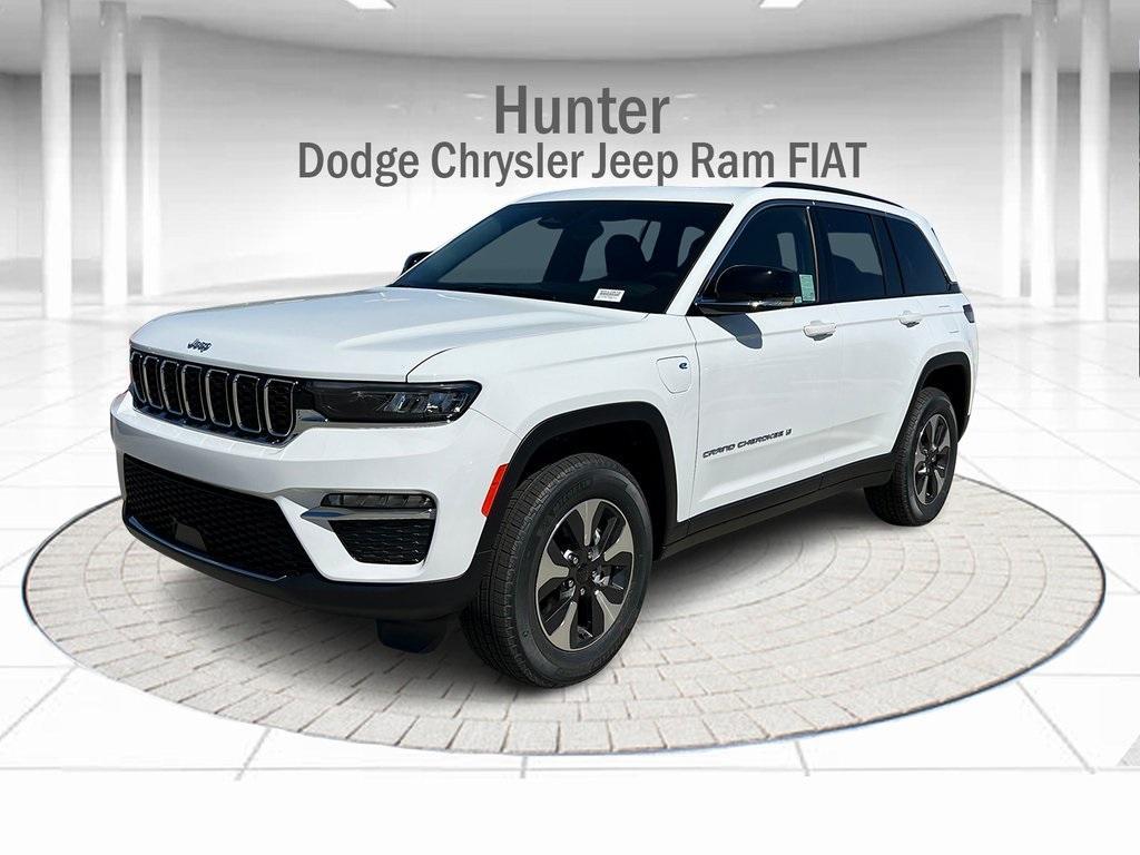 new 2024 Jeep Grand Cherokee 4xe car, priced at $49,997