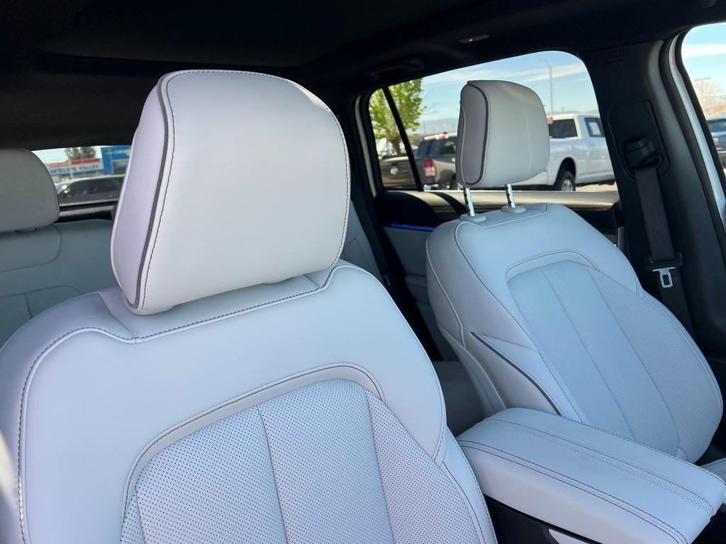 new 2025 Jeep Wagoneer S car, priced at $60,495