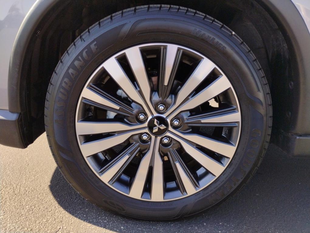 used 2020 Mitsubishi Outlander car, priced at $16,995