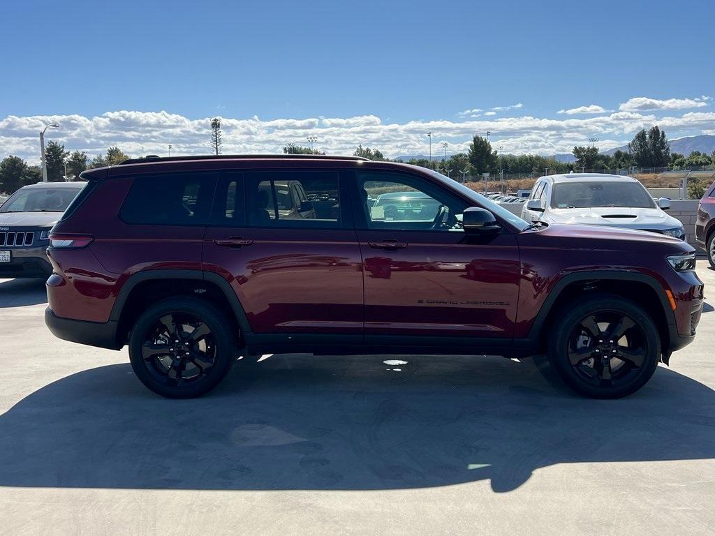 new 2025 Jeep Grand Cherokee L car, priced at $42,175