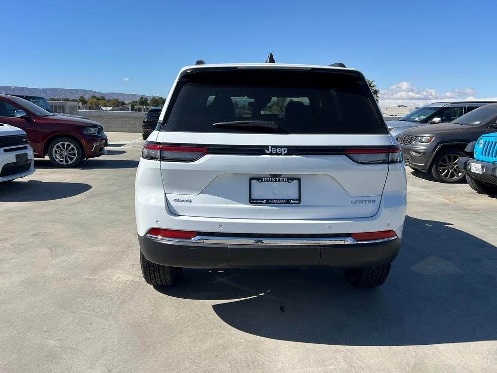 new 2025 Jeep Grand Cherokee car, priced at $41,950