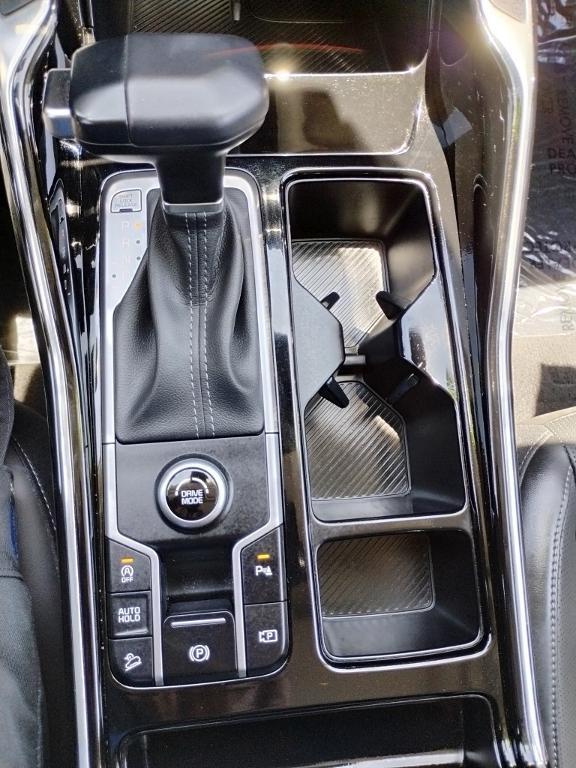 used 2024 Kia Sorento car, priced at $37,397