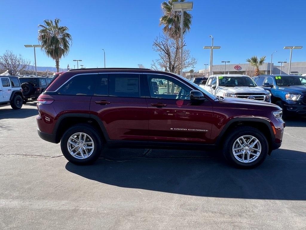 new 2025 Jeep Grand Cherokee car, priced at $35,175