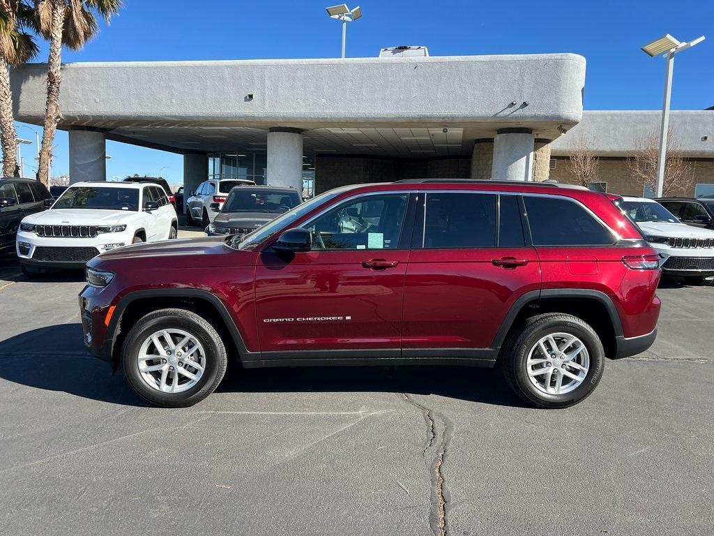 new 2025 Jeep Grand Cherokee car, priced at $35,175