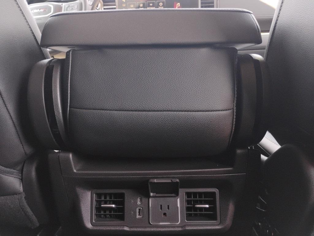used 2023 GMC Sierra 1500 car, priced at $47,995