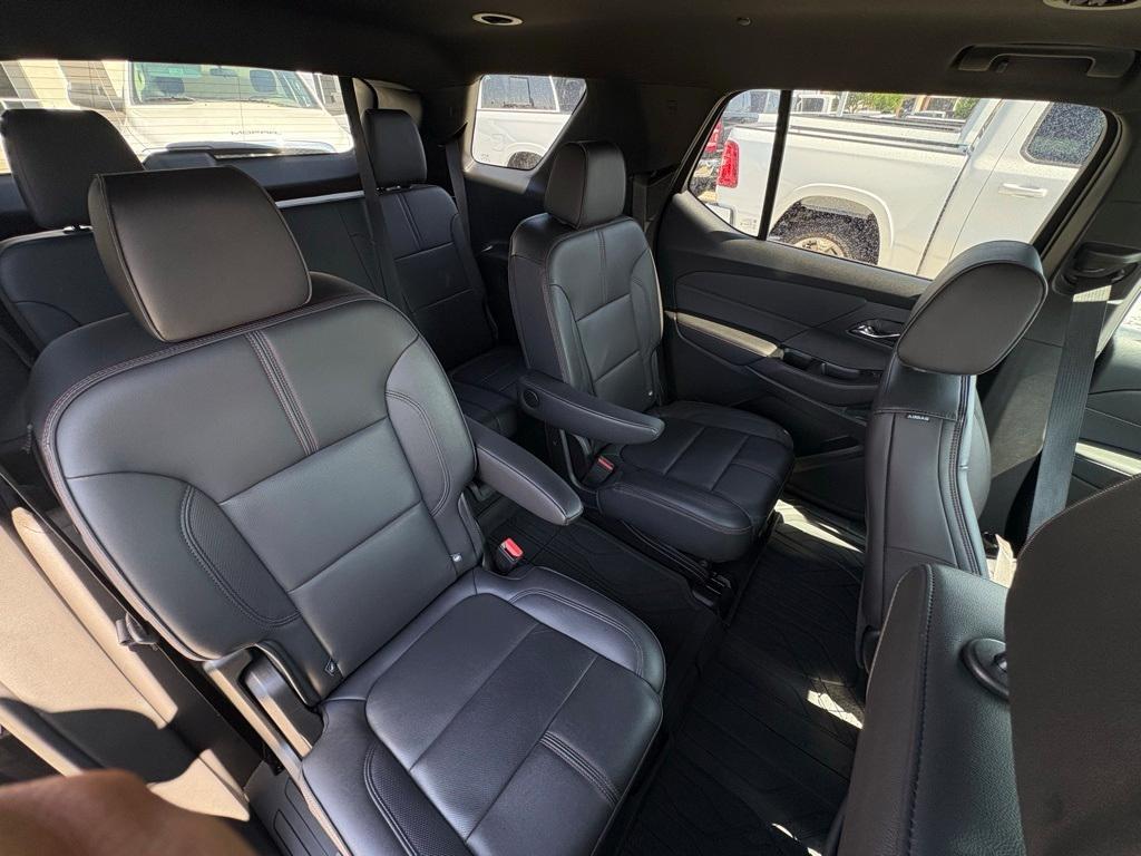used 2022 Chevrolet Traverse car, priced at $39,723