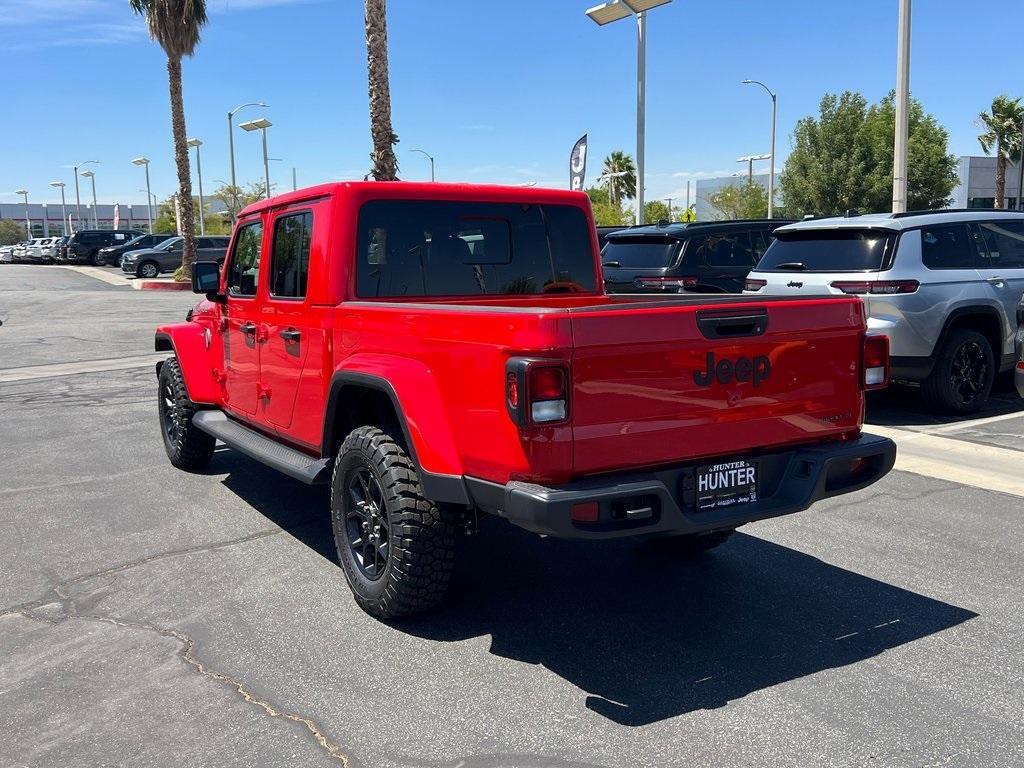 new 2025 Jeep Gladiator car, priced at $43,855