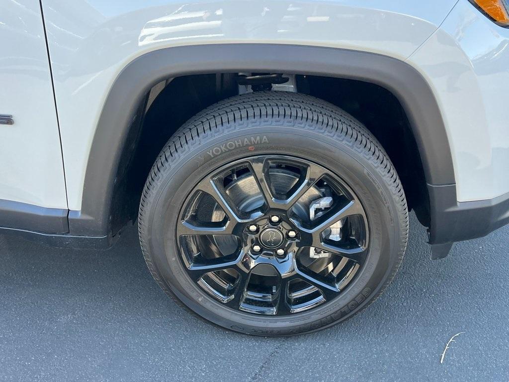 new 2025 Jeep Compass car, priced at $27,260