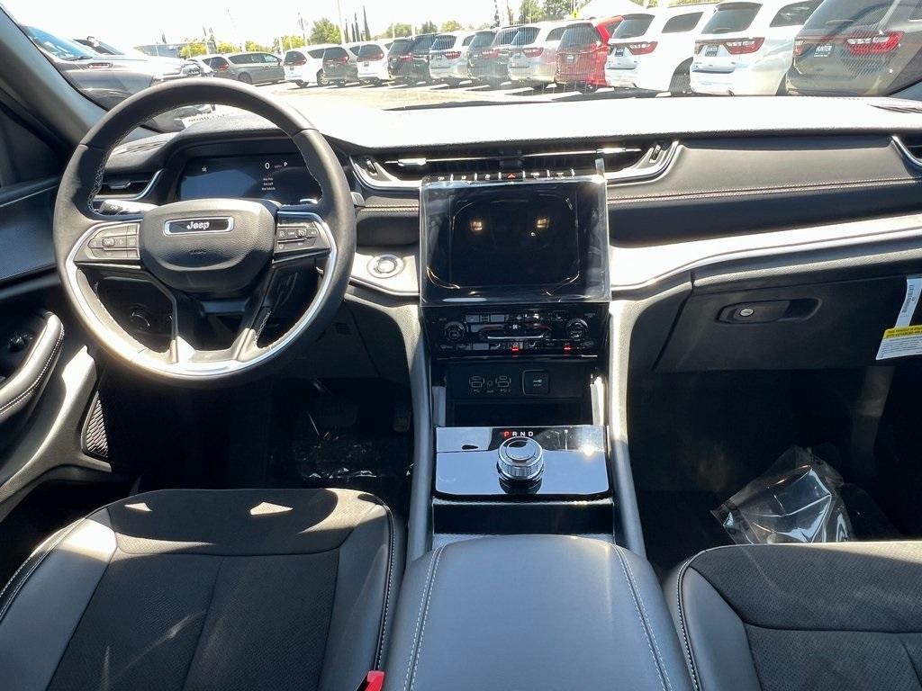 new 2025 Jeep Grand Cherokee L car, priced at $45,212