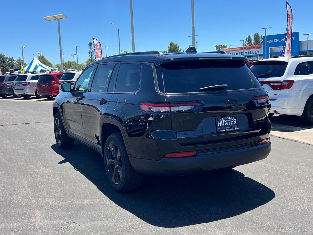 new 2025 Jeep Grand Cherokee L car, priced at $45,212
