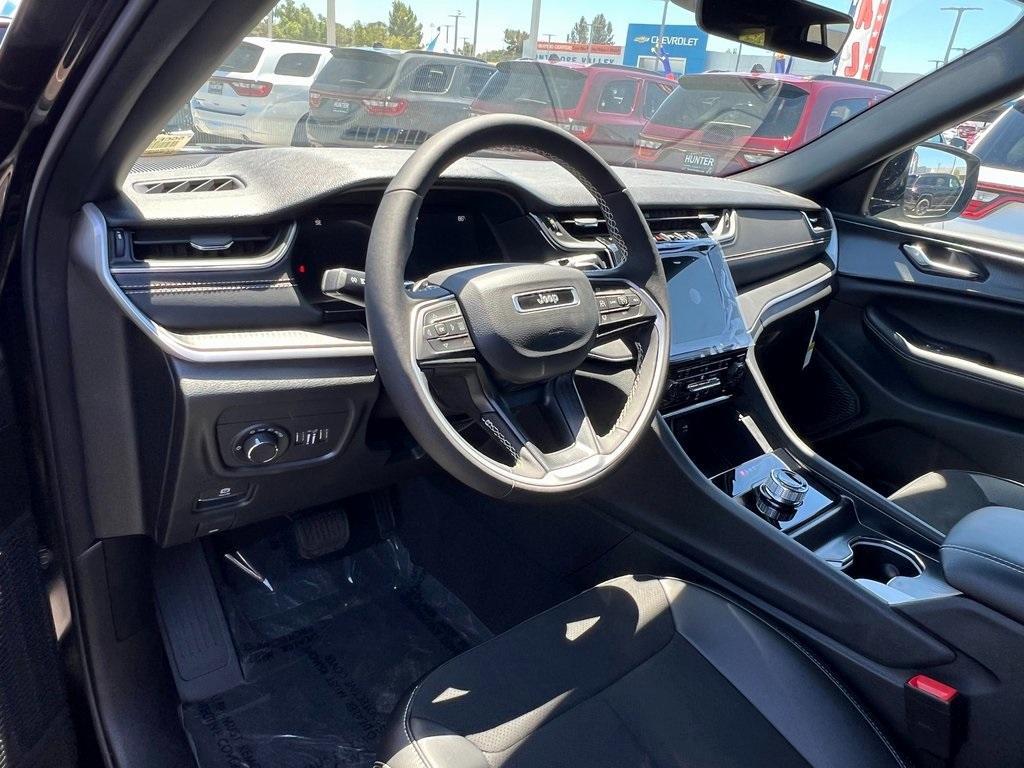new 2025 Jeep Grand Cherokee L car, priced at $45,212