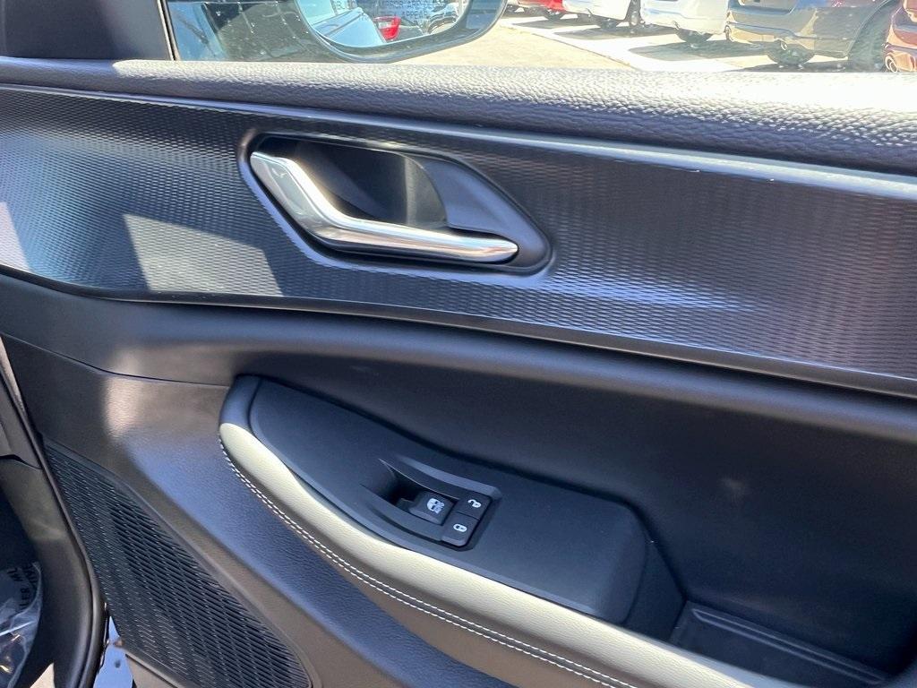 new 2025 Jeep Grand Cherokee L car, priced at $45,212